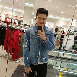 Meet your Posher, Eric